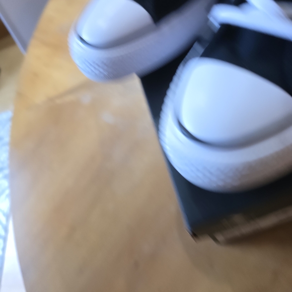 Women's Chuck Taylor All Stat Mid Converse Madison Sneakers - NEW IN BOX! - Picture 3 of 16